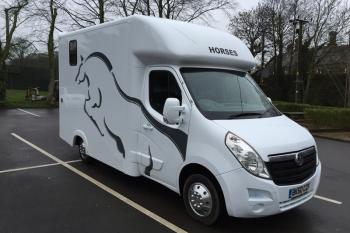 unique horseboxes vauxhall movano two horse